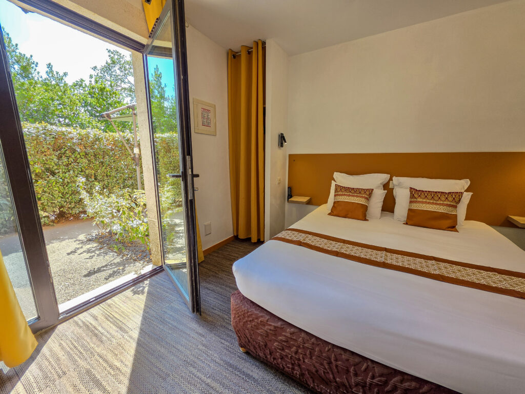 Hôtel du mas chambre double terrasse avec wifi