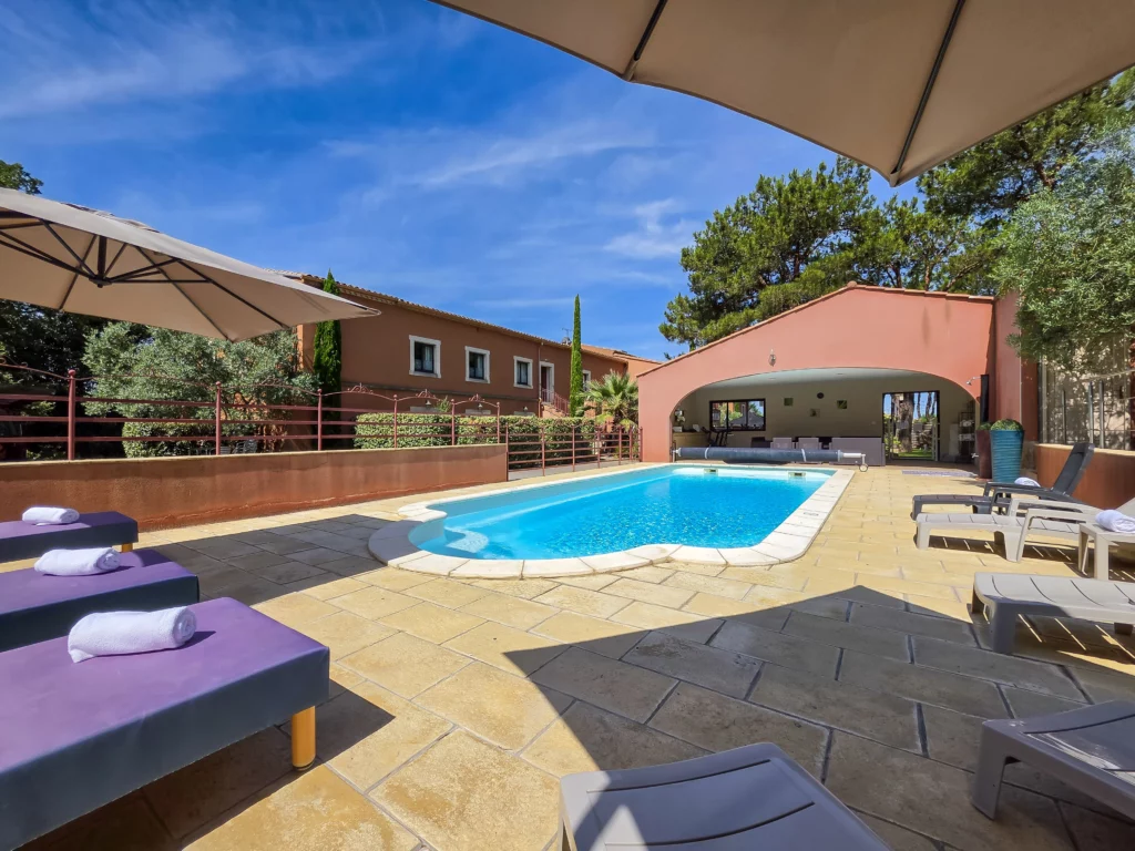Hôtel du mas piscine